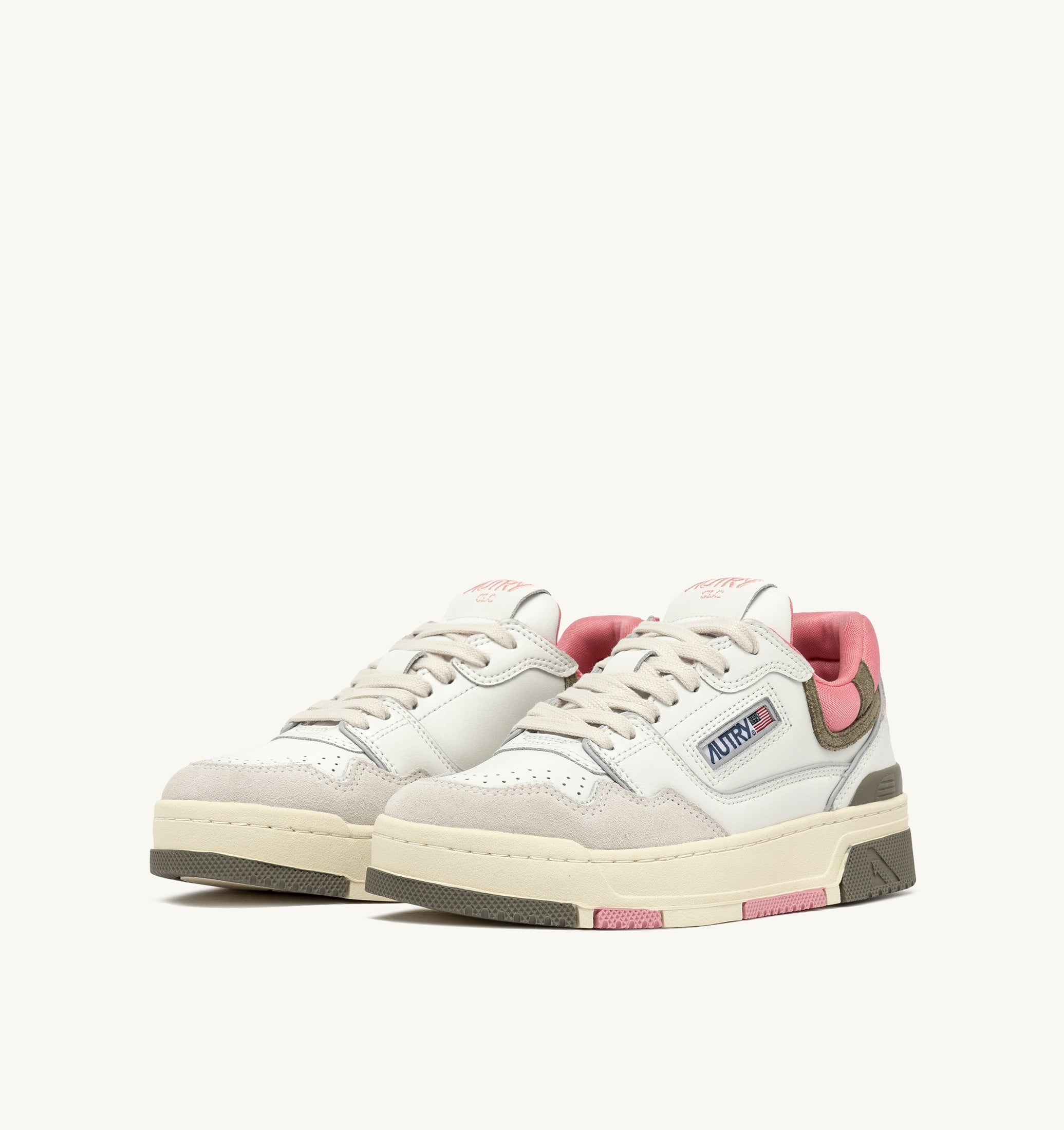 BASKETS CLC LOW EN CUIR ET DAIM COLORIS BLANC ET GERANIUM