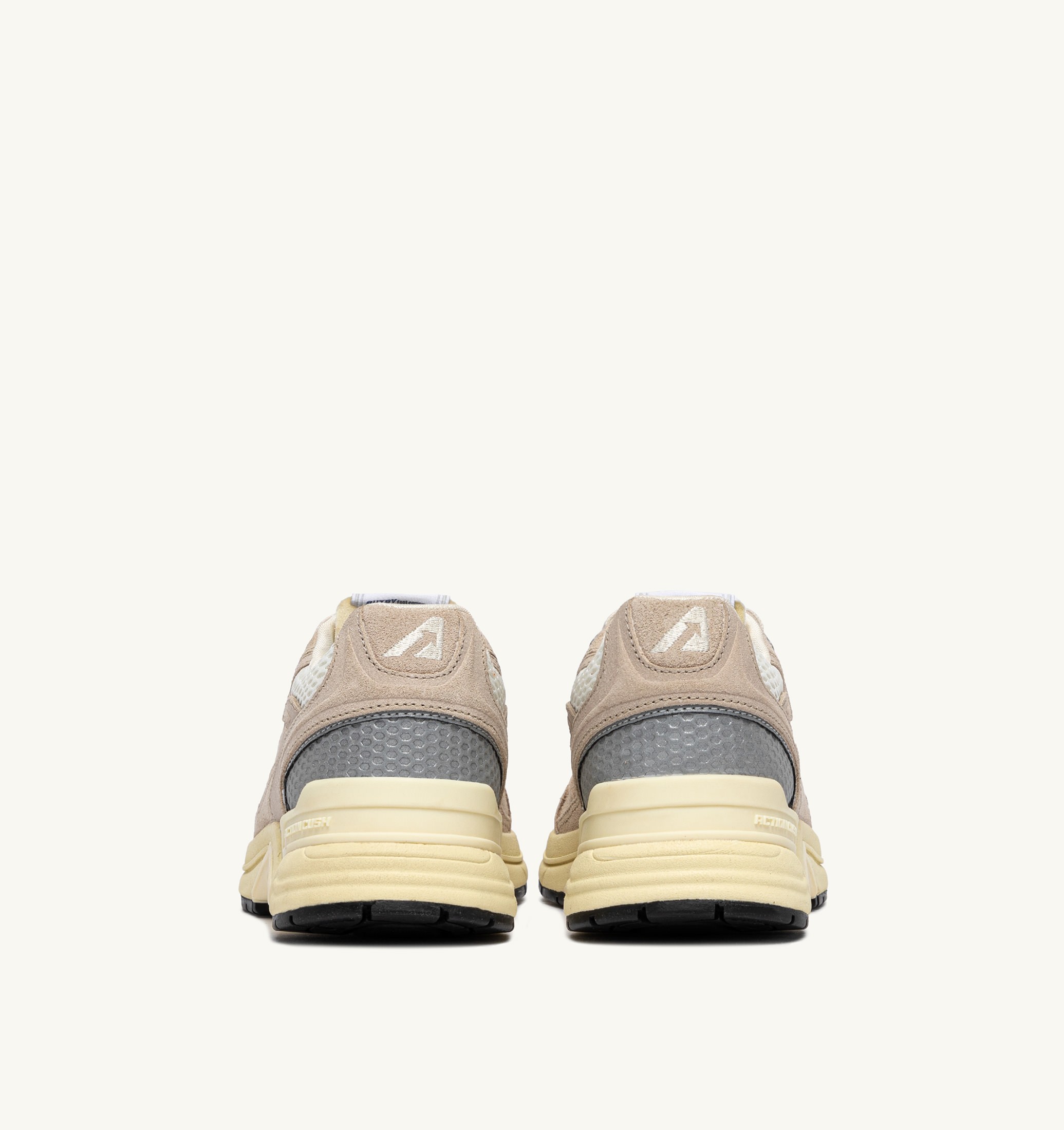 BASKETS HYPERWAY EN MESH ET DAIM SAND ET ARGENT