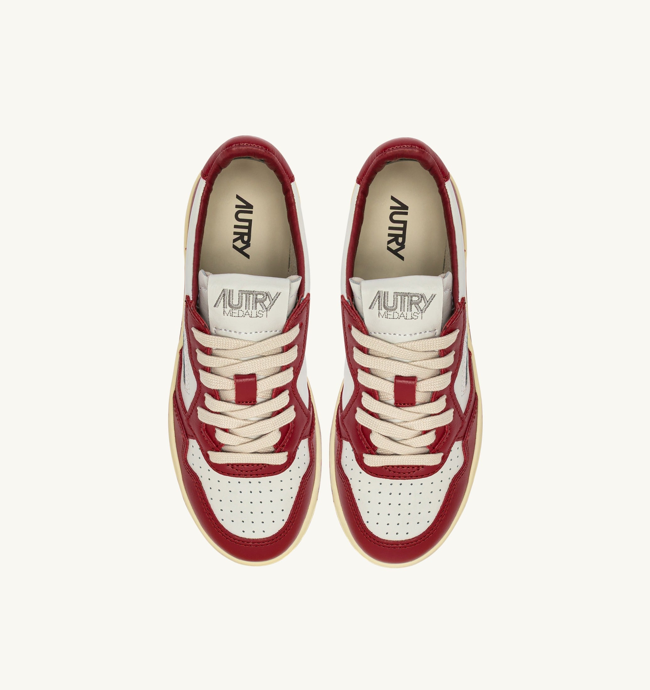 BASKETS MEDALIST LOW BICOLORE EN CUIR BLANC ET DEEP CLARET
