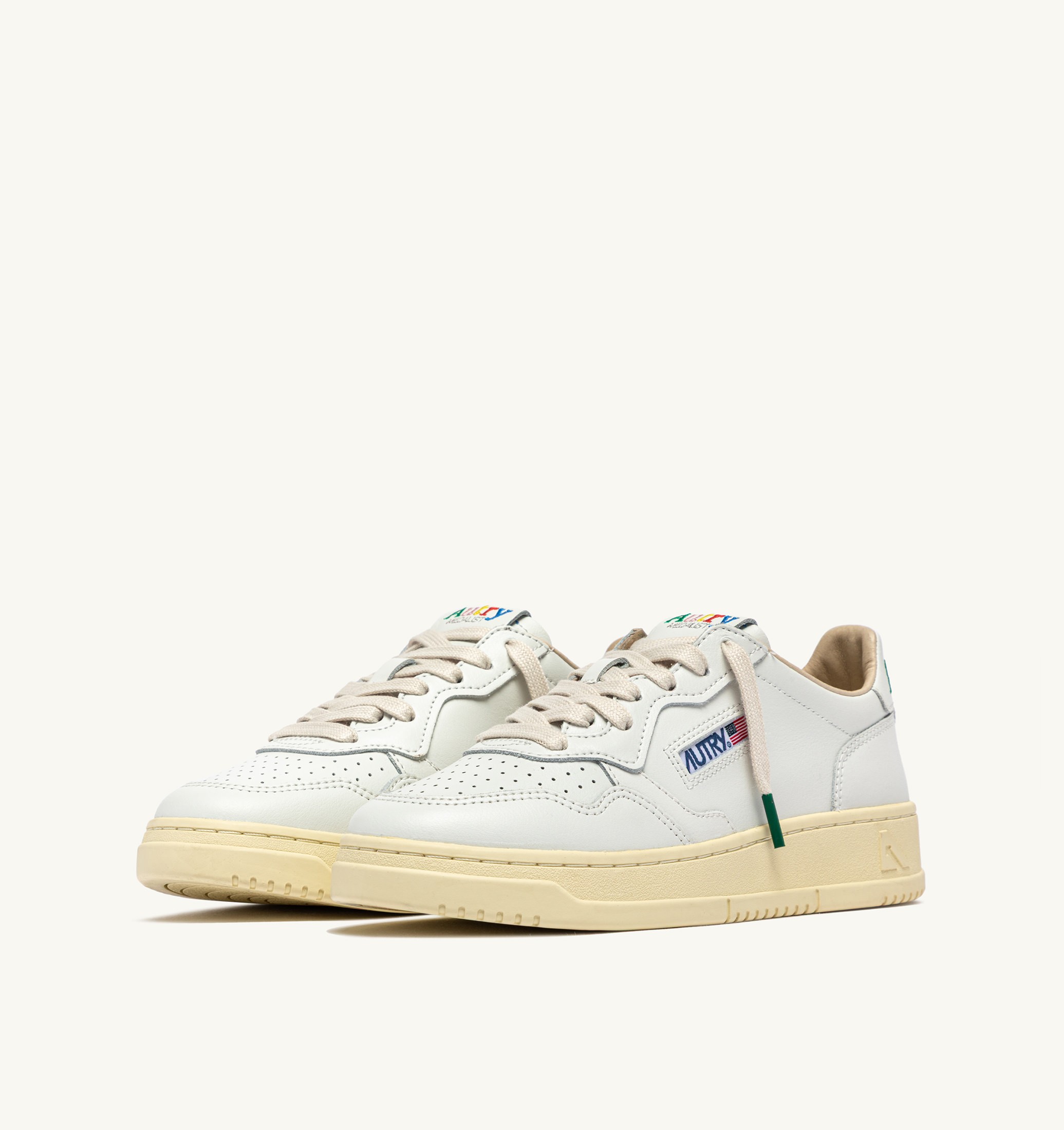 BASKETS MEDALIST LOW EN CUIR BLANC