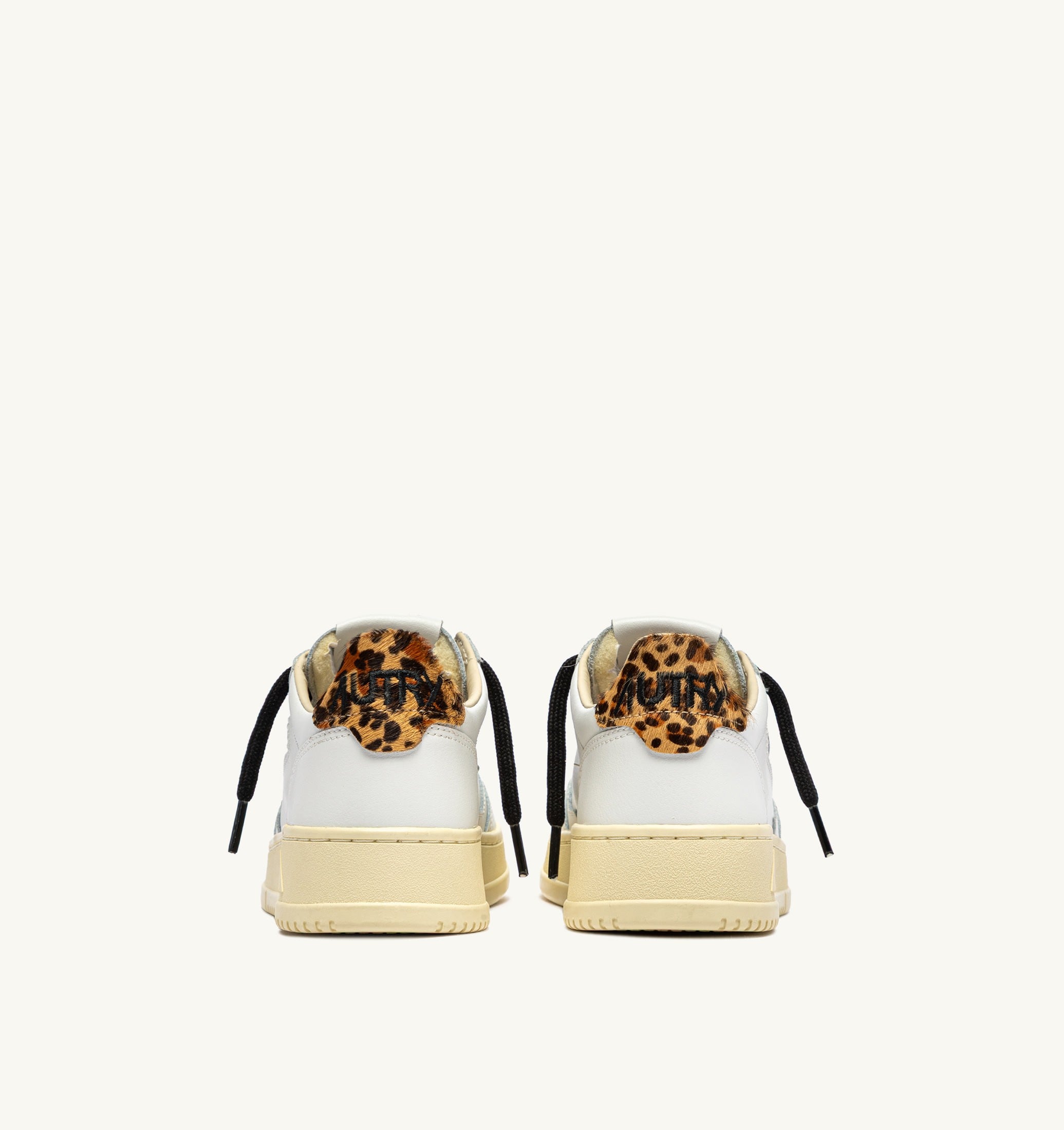 BASKETS MEDALIST LOW EN CUIR BLANC ET LEOPARD