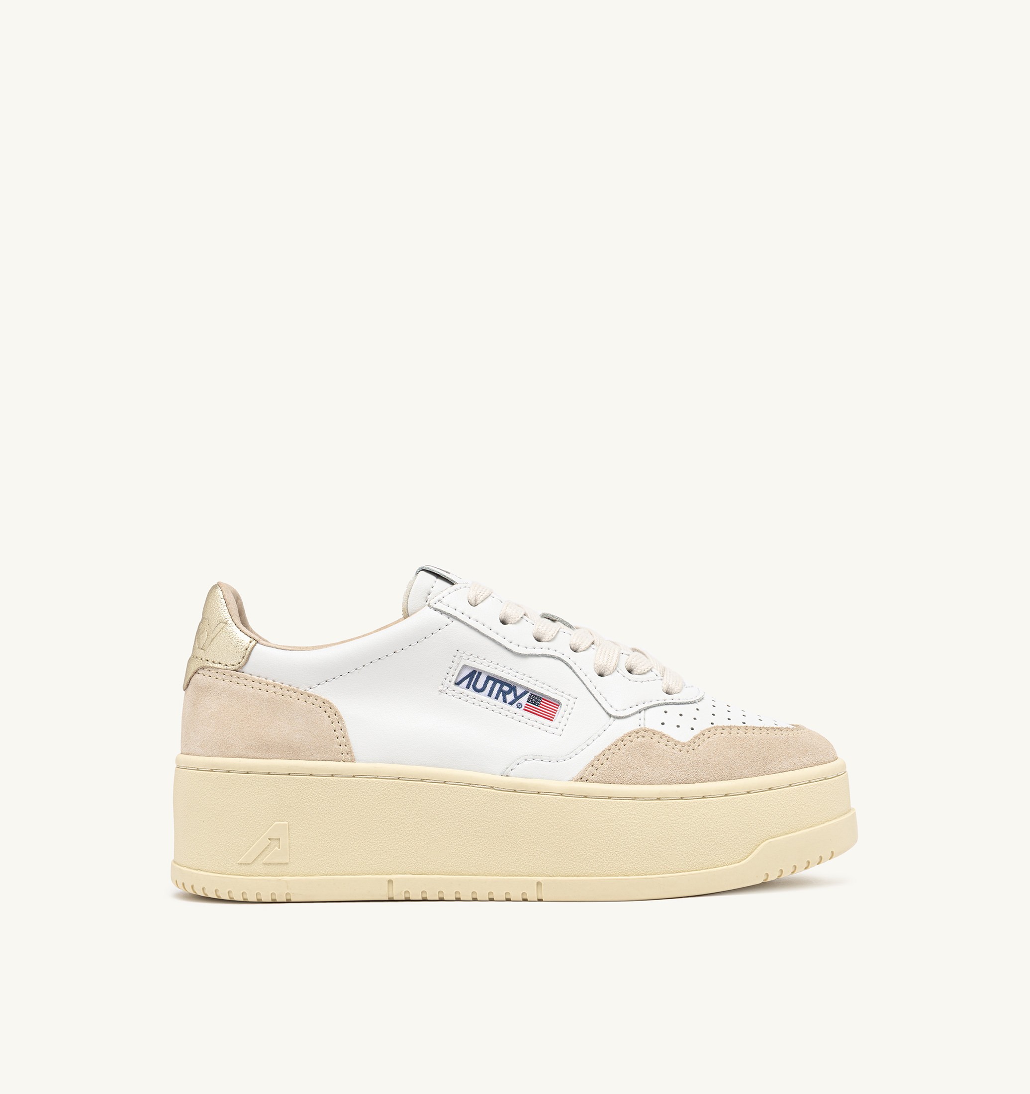 BASKETS MEDALIST PLATFORM EN DAIM ET CUIR BLANC ET PLATINE