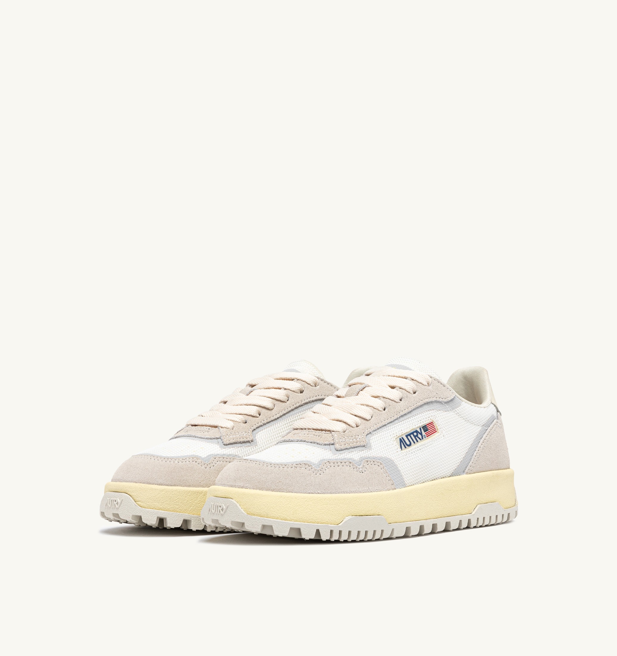 BASKETS WILDPACE LOW EN DRAGON MESH ET DAIM BLANC ET MARSHMALLOW