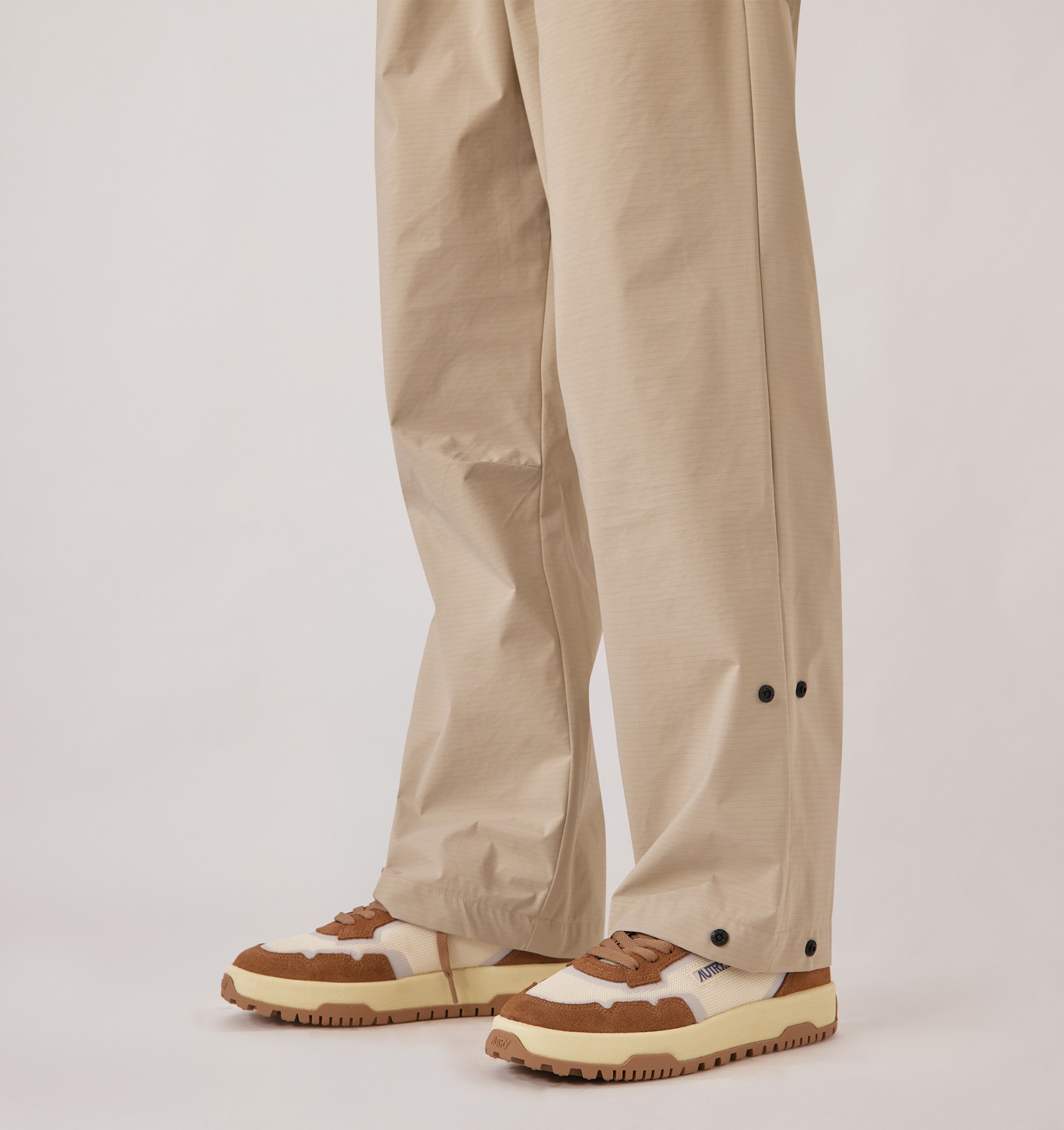 BASKETS WILDPACE LOW EN MESH ET DAIM MARSHMALLOW ET CIGAR