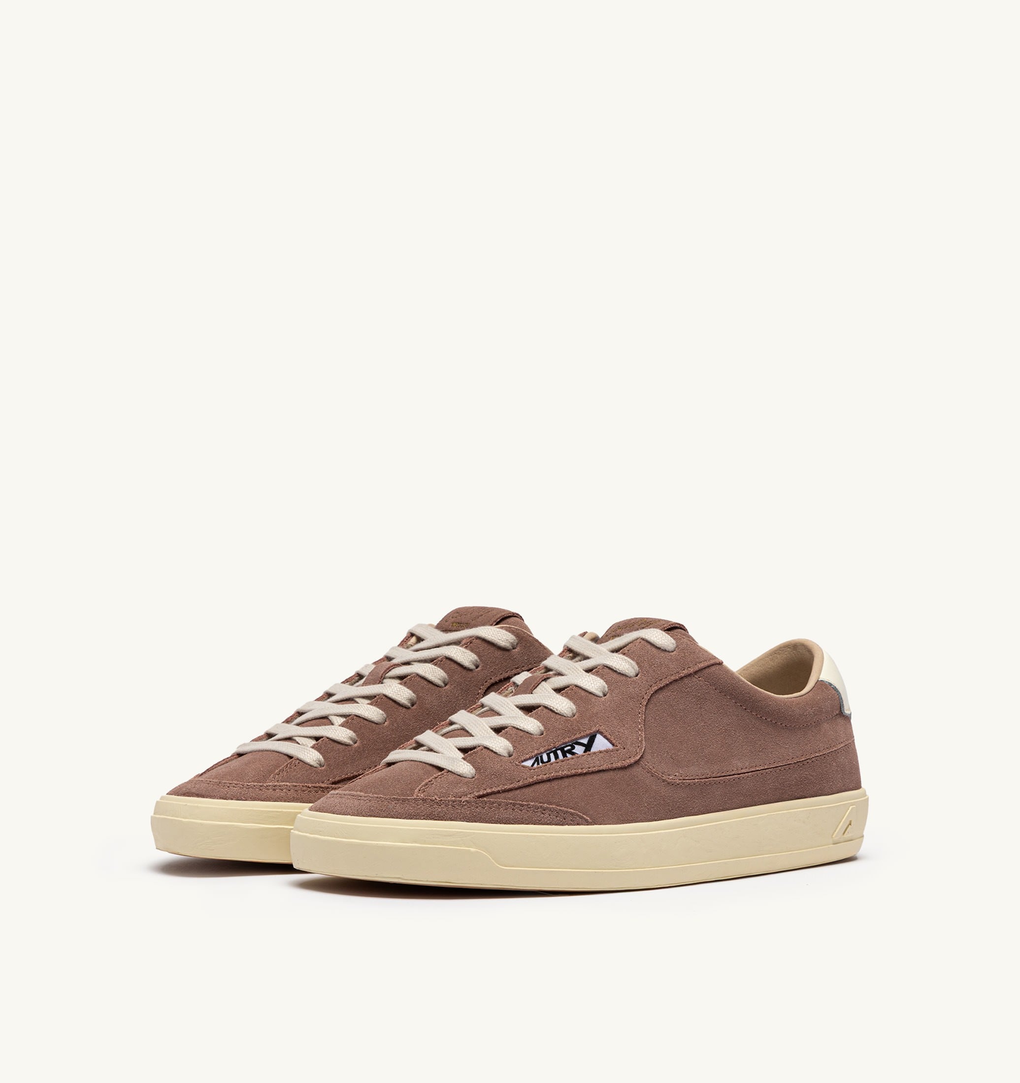 BASKETS WINDSCAPE LOW EN DAIM PIGEON ET MARSHMALLOW