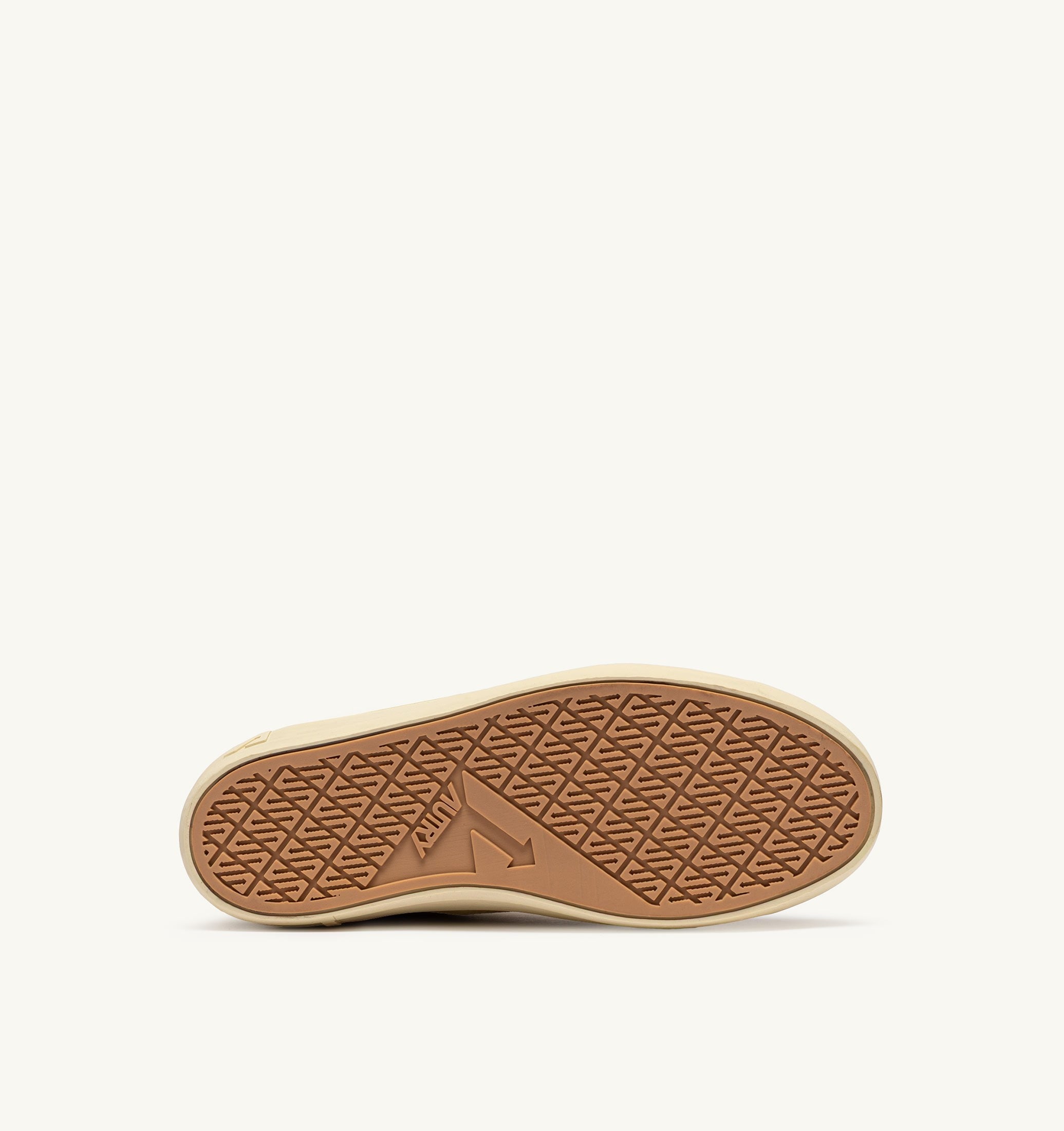 BASKETS WINDSCAPE LOW EN DAIM STRAW ET MARSHMALLOW