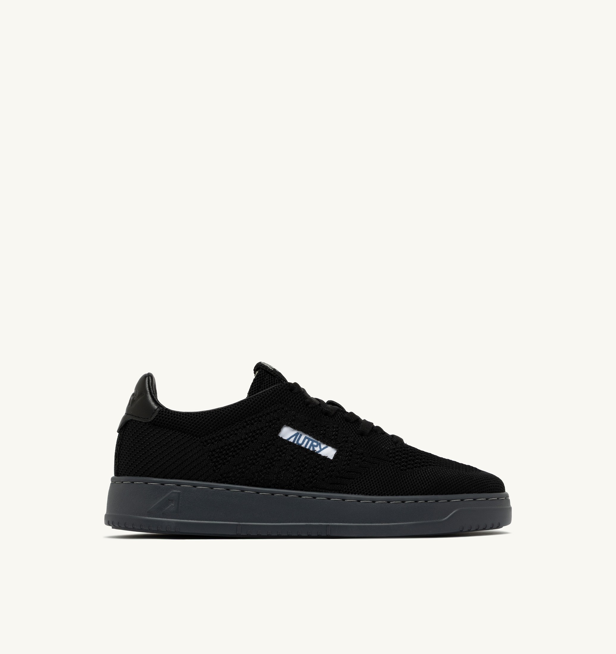 BASKETS MEDALIST EASEKNIT LOW EN MAILLE NOIRE