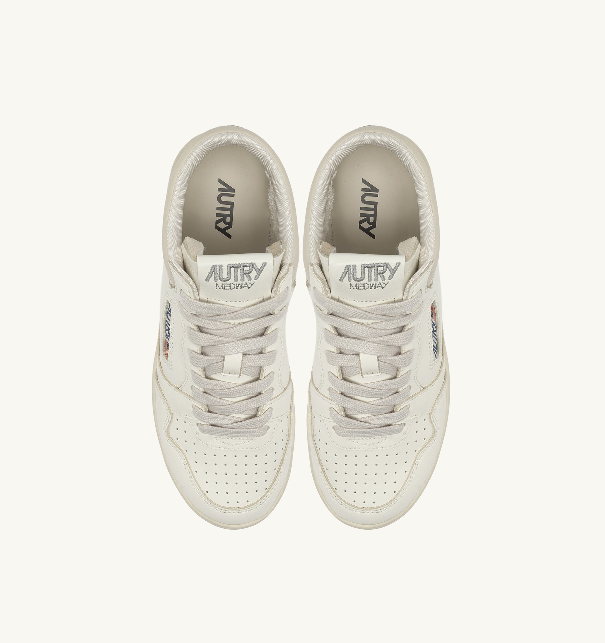 BASKETS MED-WAY EN CUIR COLORIS MARSHMALLOW ET BLANC