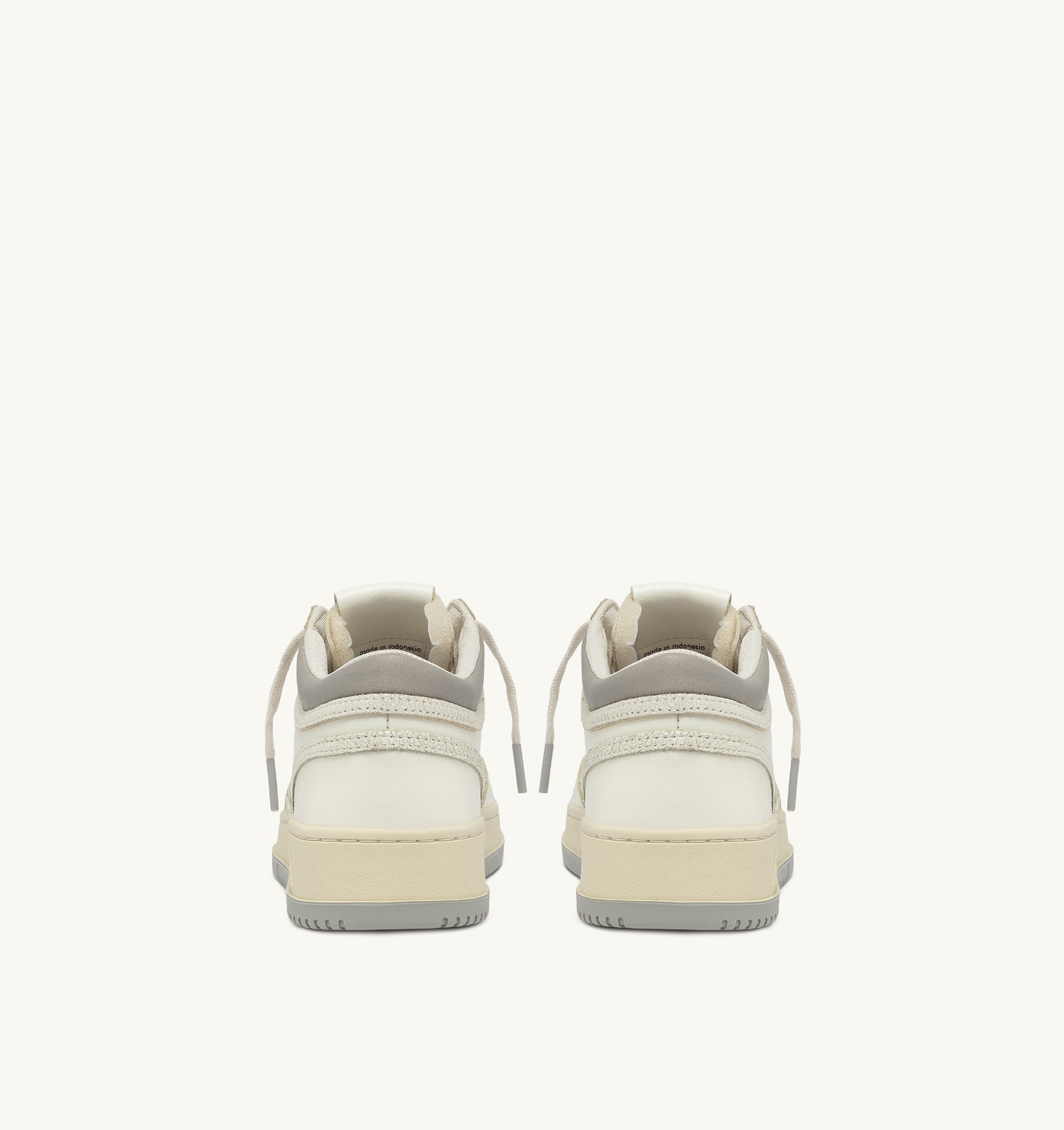 BASKETS MED-WAY EN CUIR COLORIS MARSHMALLOW ET VAPOR