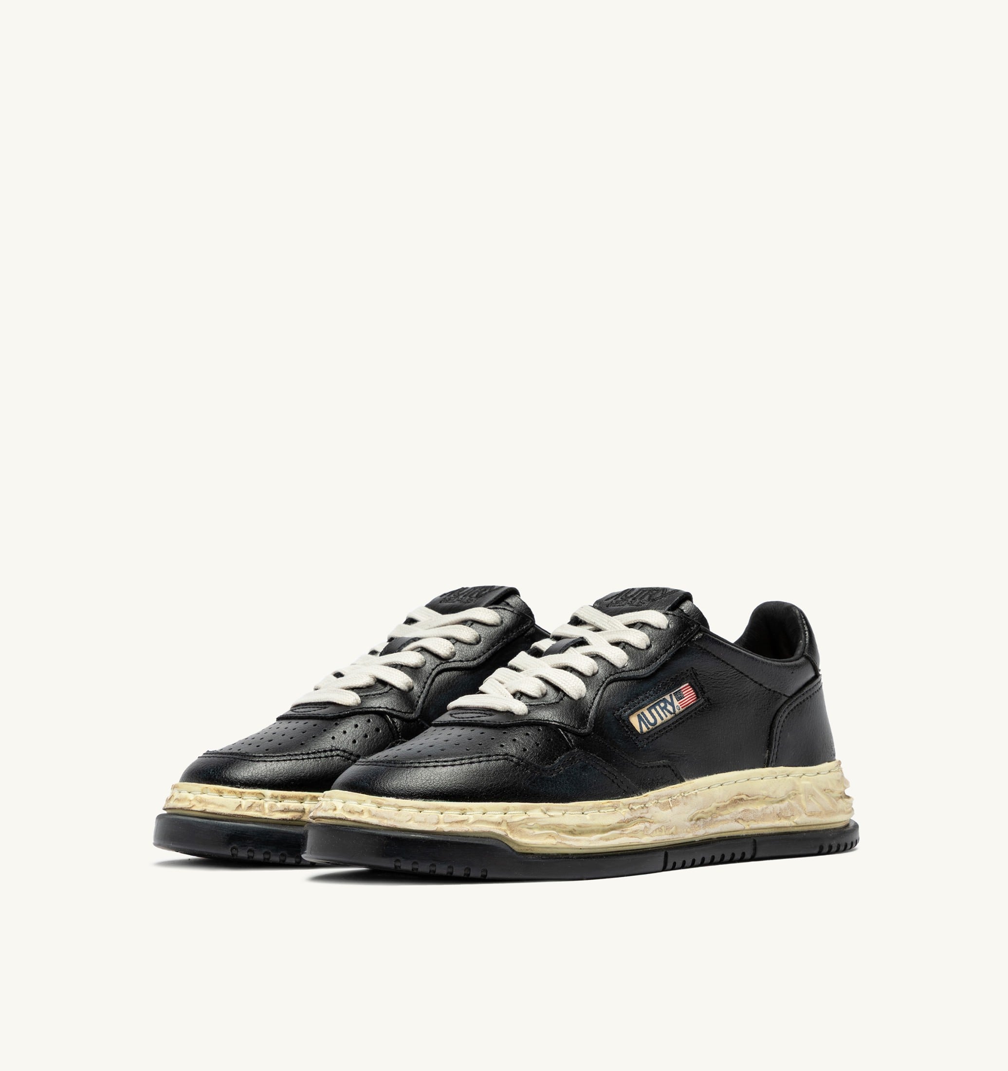 BASKETS MEDALIST LOW SUPER VINTAGE 'AUTRY X MAISON MIHARA YASUHIRO GENERAL SCALE' EN CUIR NOIR