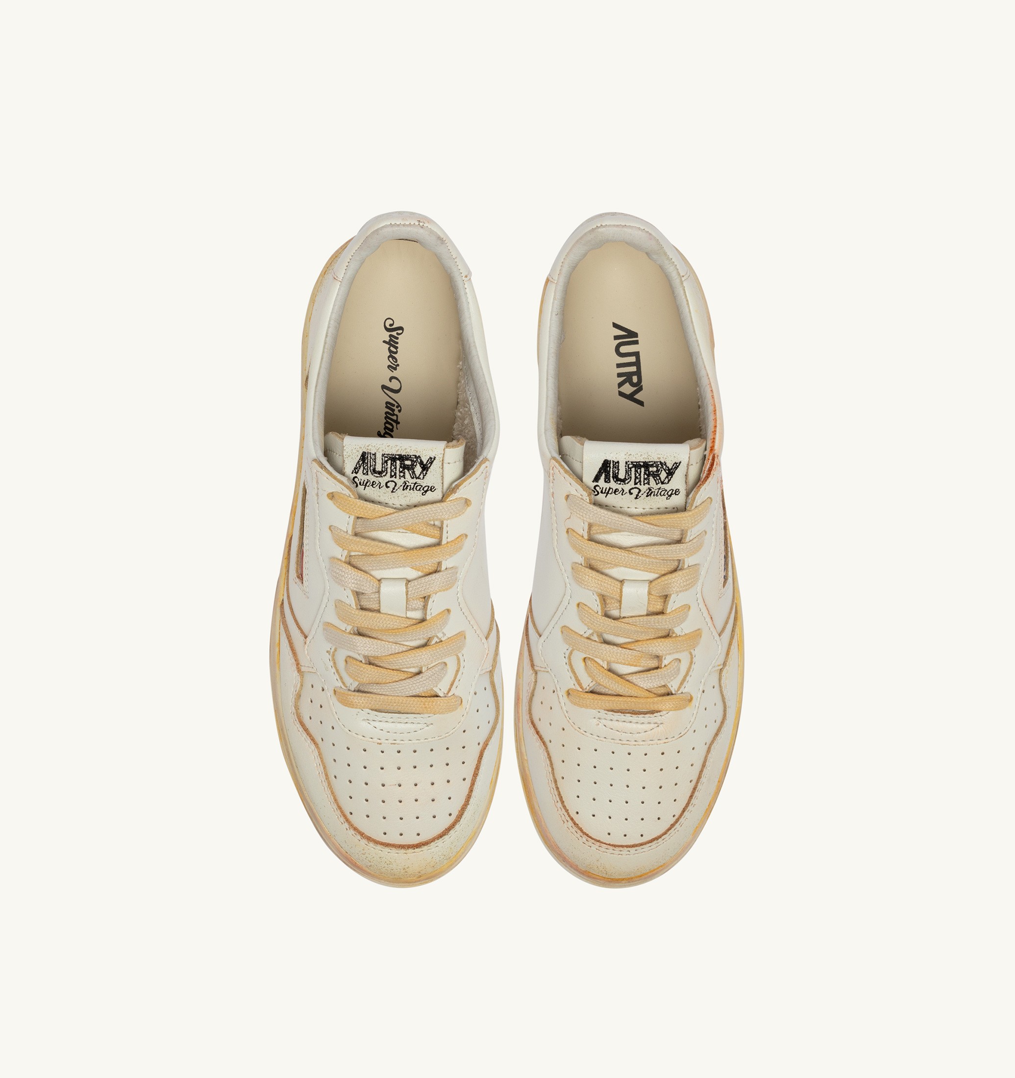 BASKETS MEDALIST LOW SUPER VINTAGE EN CUIR BLANC