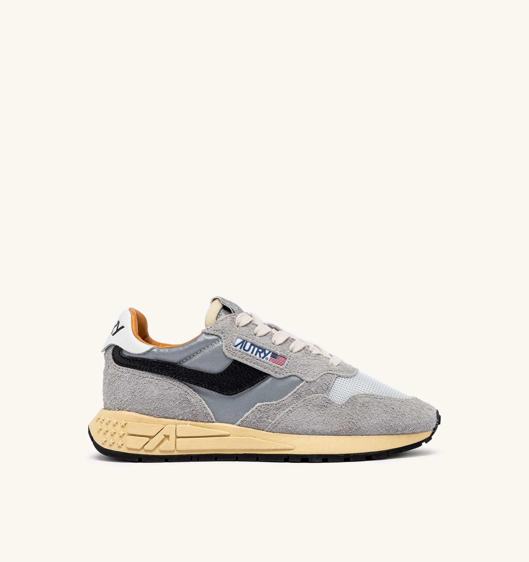 BASKETS REELWIND LOW EN DAIM SAND ET NYLON RÉFLÉCHISSANT