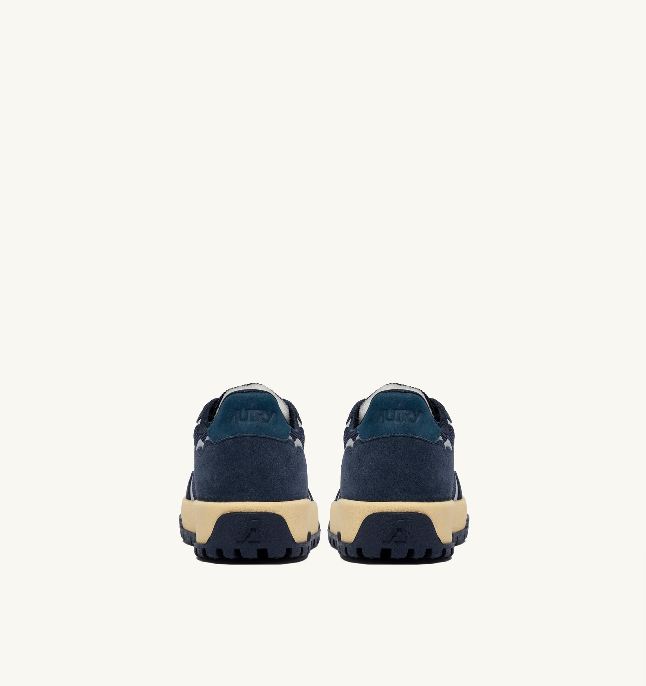 BASKETS WILDPACE LOW EN DRAGON MESH ET DAIM BLUETTE