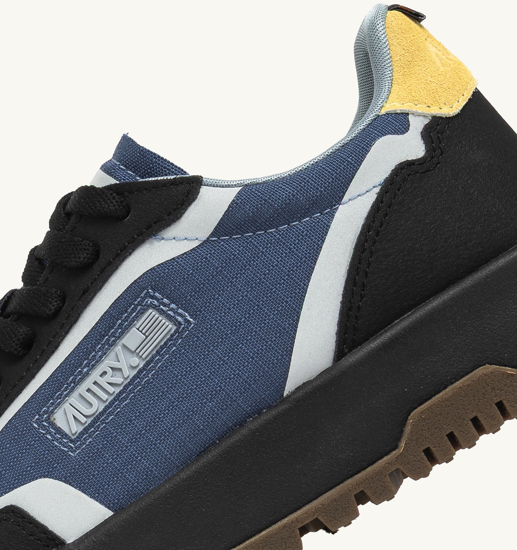 BASKETS WILDPACE LOW EN NYLON RIPSTOP ET CUIR DARK BLUE ET NOIR
